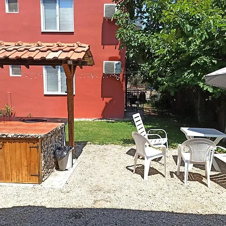 Sunflowers 4* Pomorie