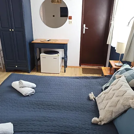 בית הארחה Sunflowers 3*